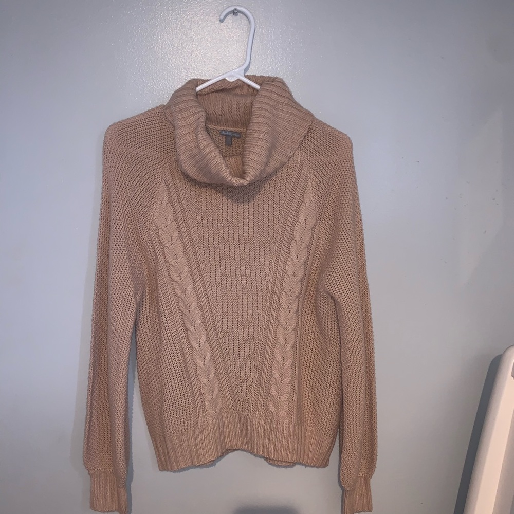 Nude sweater